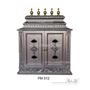 Kovil Alwar – Pooja Mandapam with Door